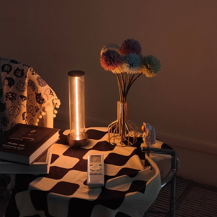 TouchGlow – Wireless LED Table Lamp with Charging Port Kalsten