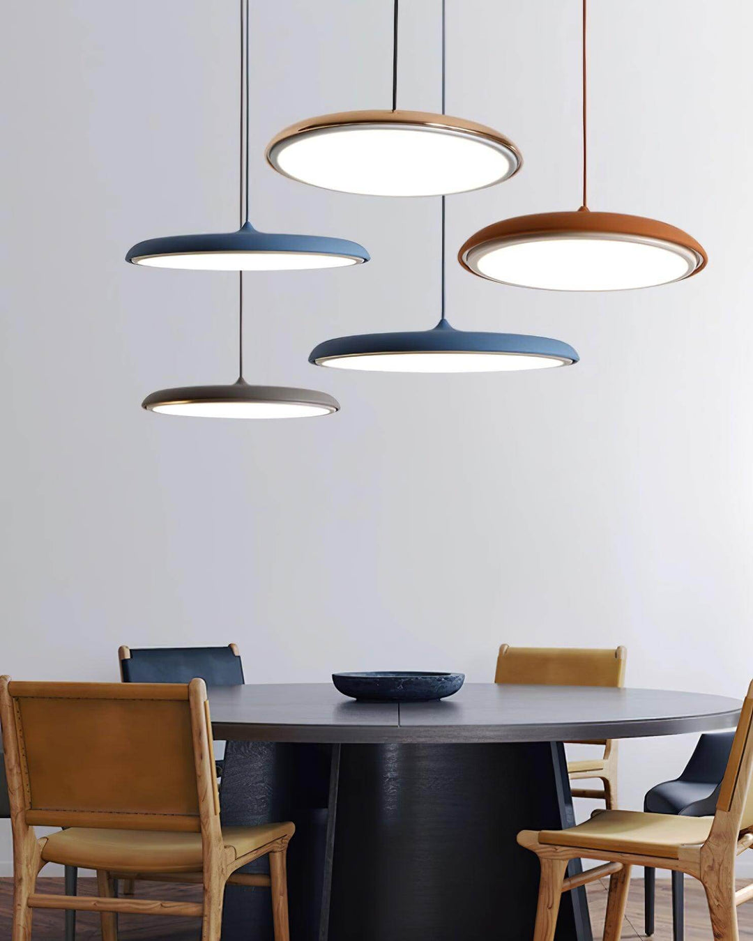 Kalsten | Hanging Lamp with a Simple Form for Modern Interiors