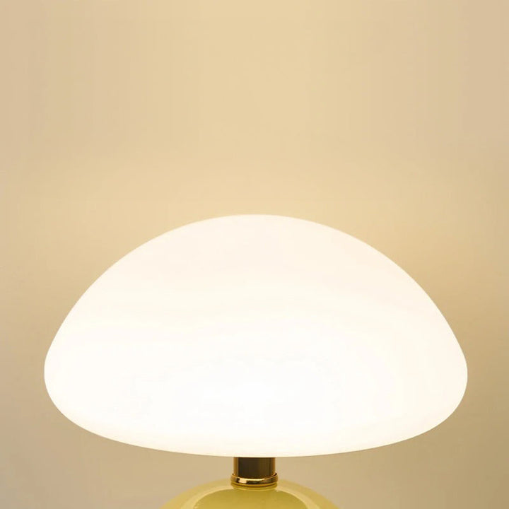 Modern bedside lamp with soft, warm white light - Stylish lighting for bedroom & living room | Kalsten