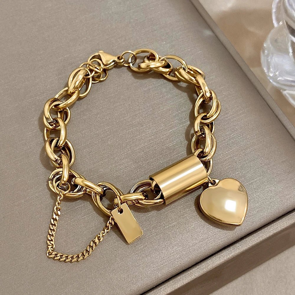 Kalsten | Bold & Chunky Chain Heart Bracelet