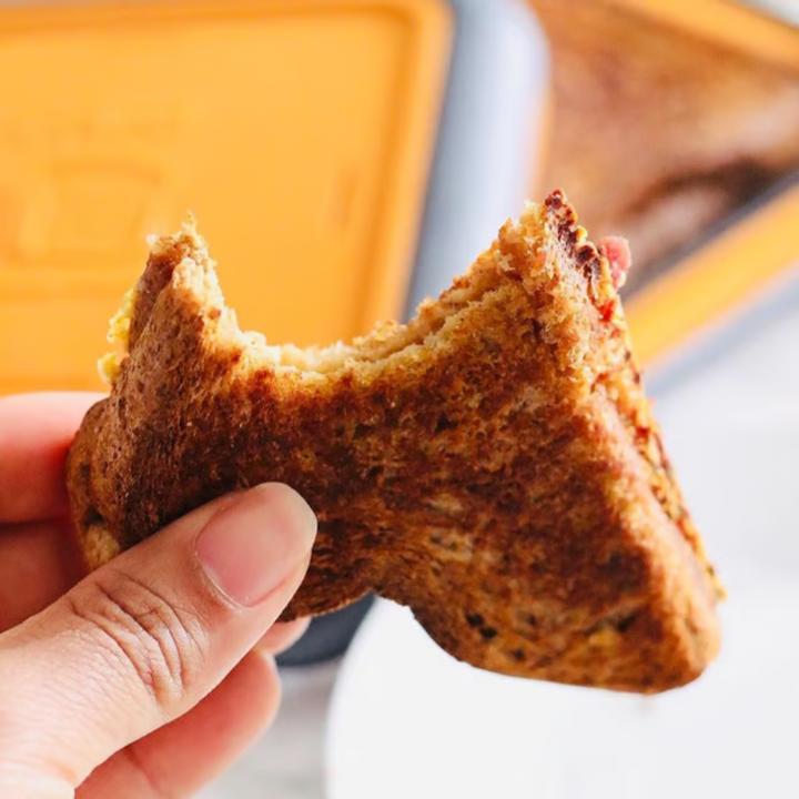 CrunchChef — Give any microwave the crispy grilling feel for irresistible snacks in minutes! | Kalsten