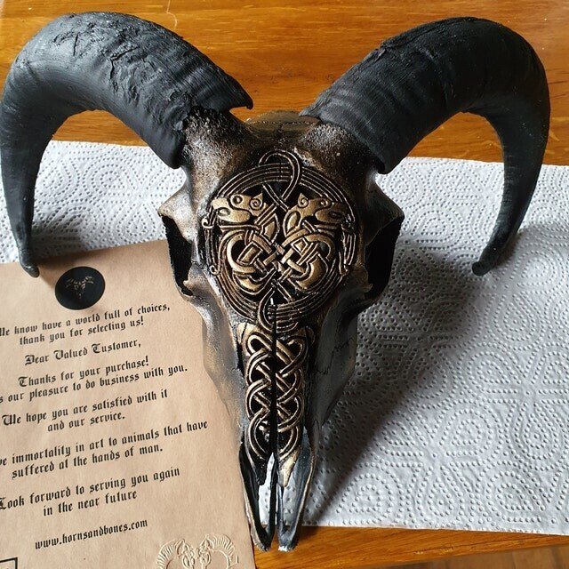 Kalsten | Carved Ram Skull