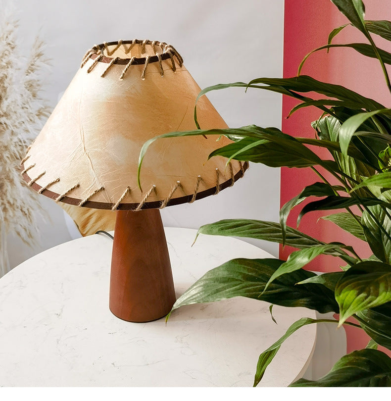 Kalsten | HeritageGlow Lamp – Classic Wooden Table Lamp