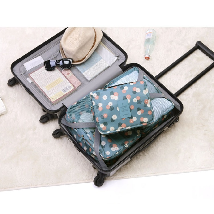Skanto | TravelEase Toiletry Bag | Water-Repellent and Organized | Travel