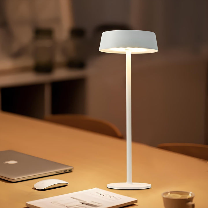 Sleek Modern Table Lamp | Kalsten