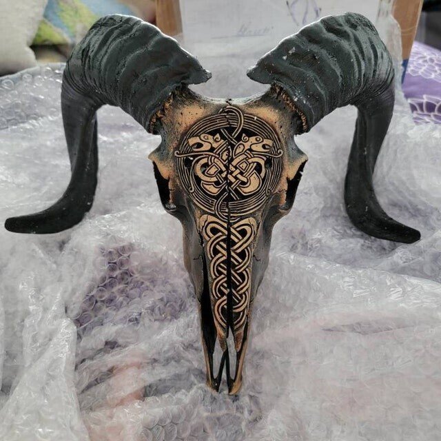 Kalsten | Carved Ram Skull