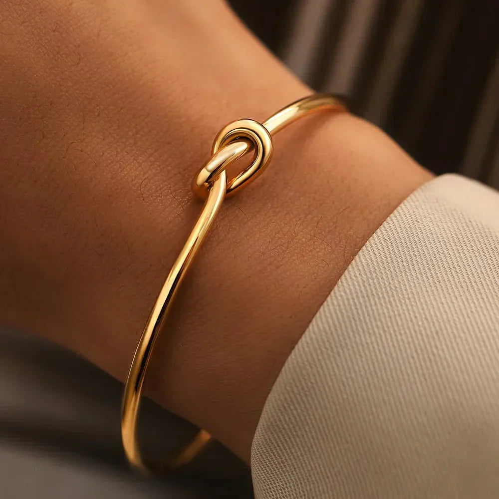 Kalsten | Classic Knot Bracelet