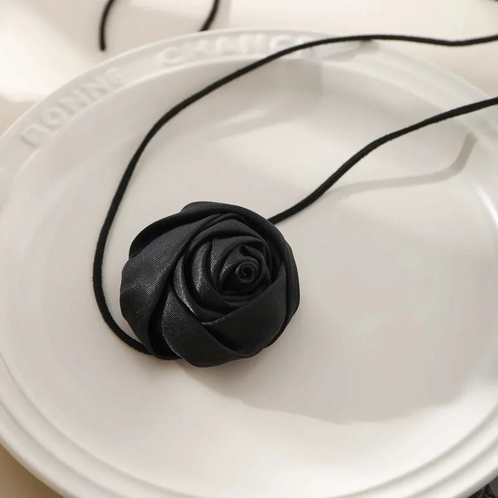 Kalsten | Classy Rose Floral Choker Necklace