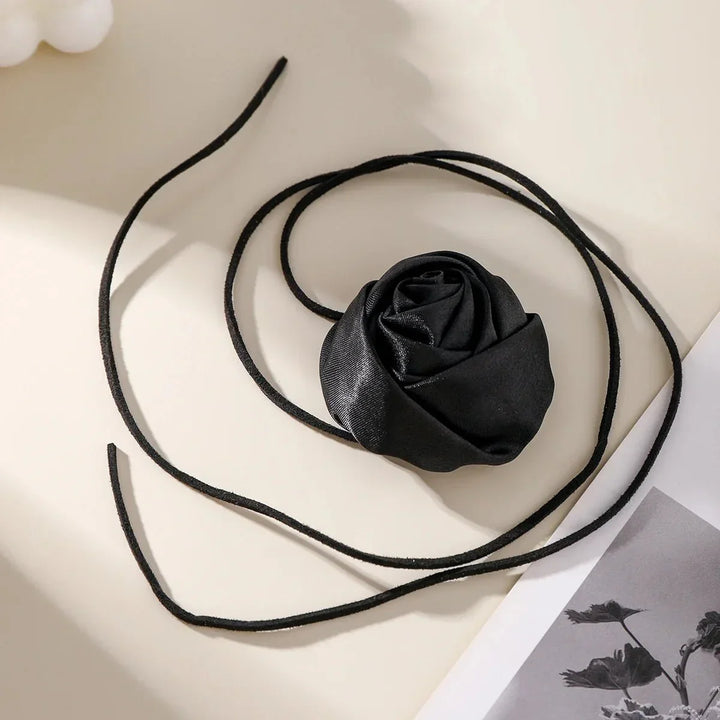 Kalsten | Classy Rose Floral Choker Necklace