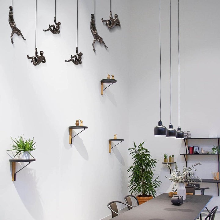 Kalsten | Wall sculpture ClimbArtis | Symbol of strength & growth | Handcrafted from resin & iron wire