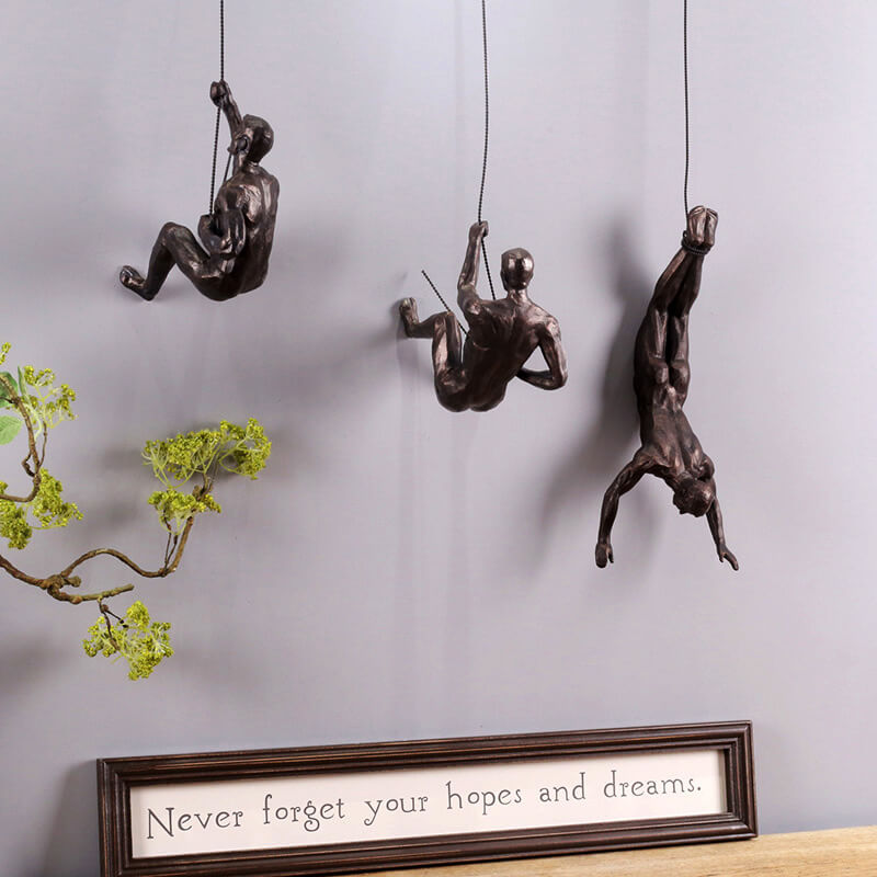Kalsten | Wall sculpture ClimbArtis | Symbol of strength & growth | Handcrafted from resin & iron wire