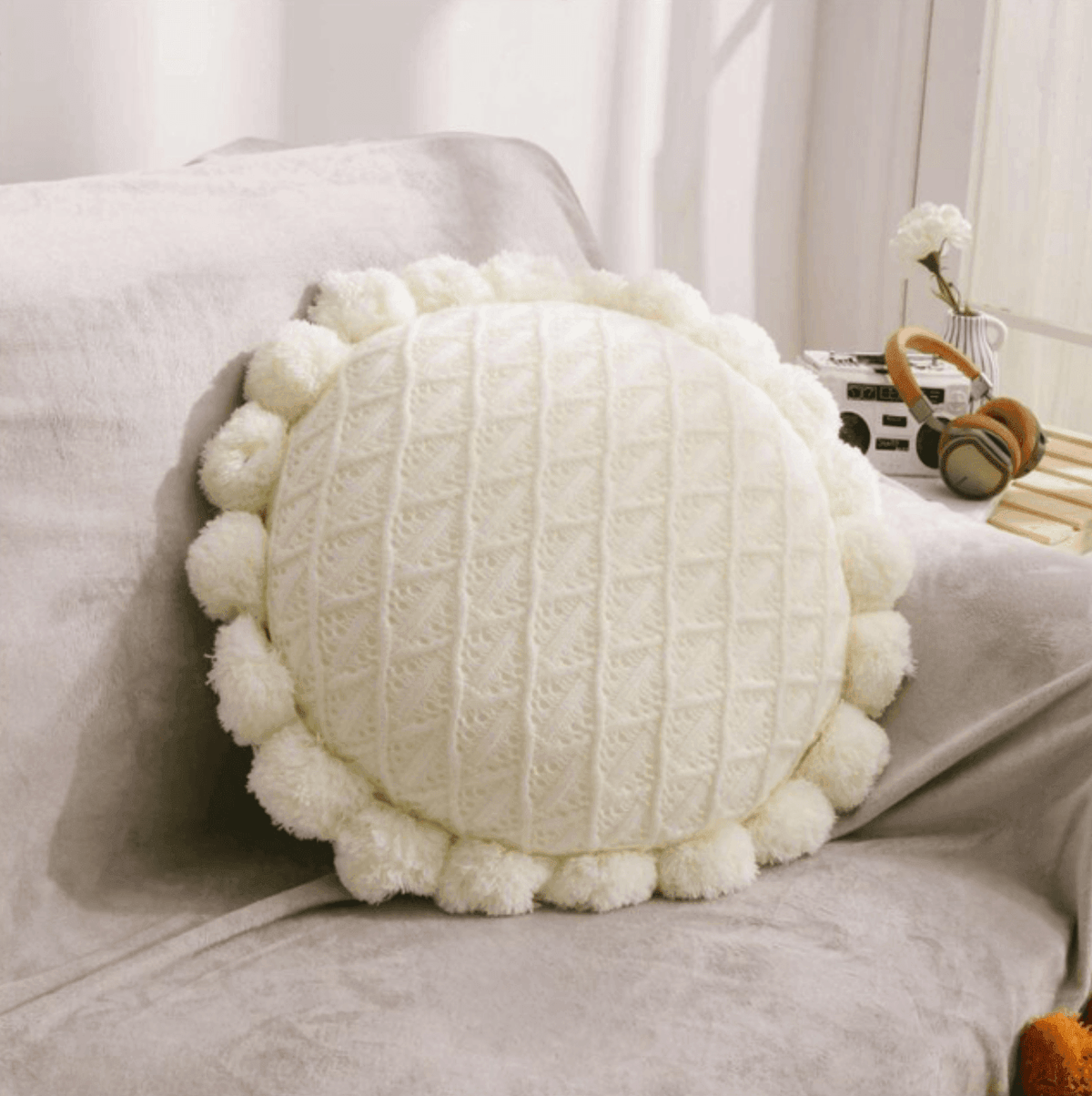 BowLift | Sweet Pom Pom Tassel Round Cushion