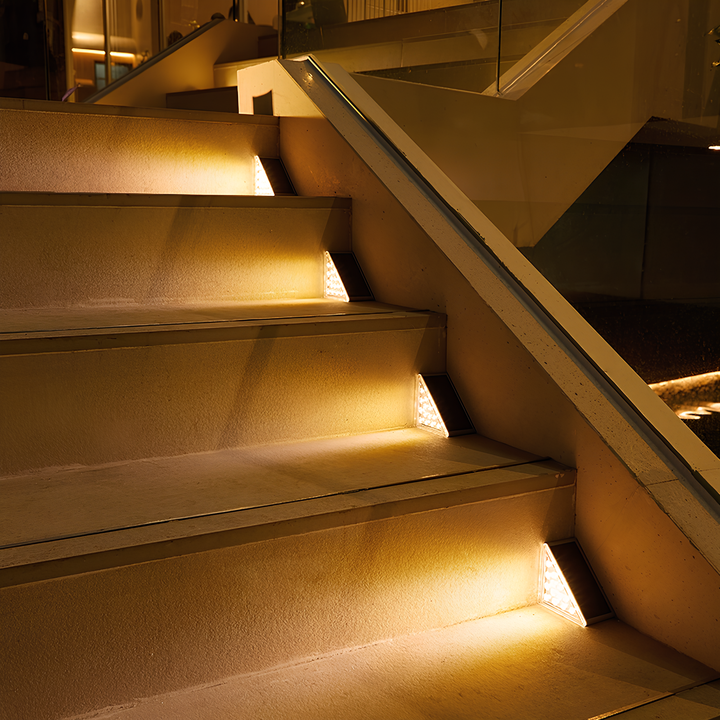 Solar-Powered Stair Lighting - SoluStep | Kalsten