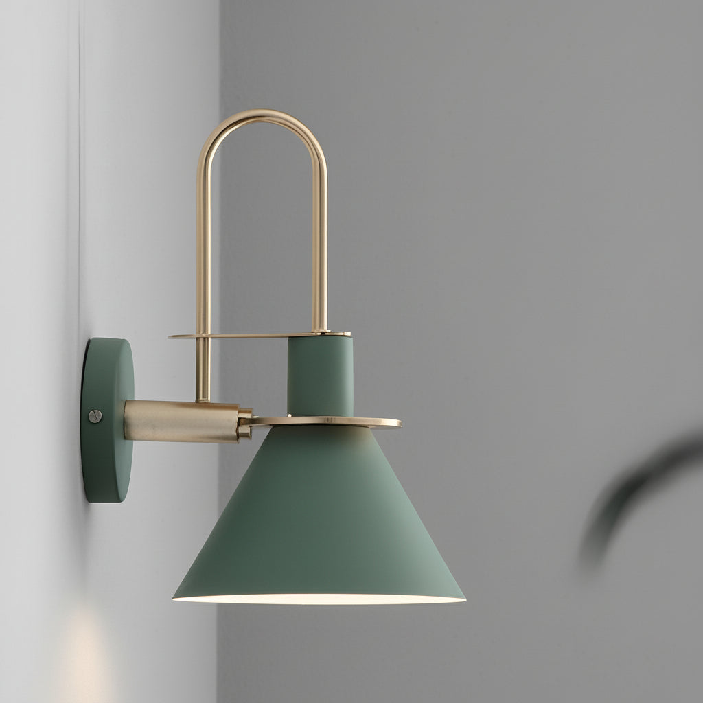 LED Wall Sconce Light – Modern Nordic Horn Iron Brass (37x20cm / 14.5x7.8in) | Kalsten