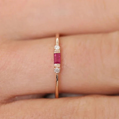 Skanto | Dainty & Baguette Diamond Ring