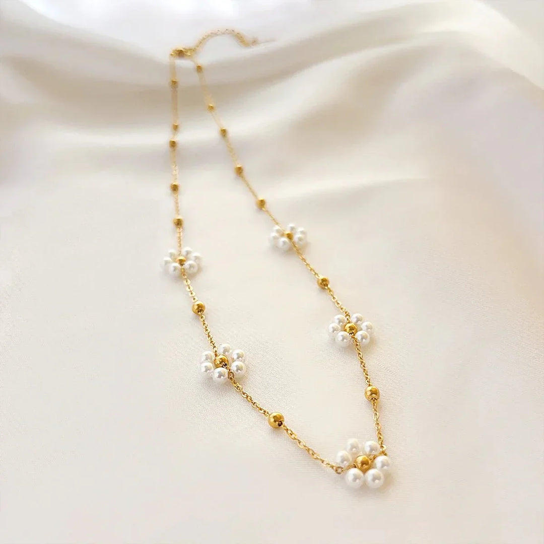 Kalsten | Dainty Daisy Necklace & Bracelets