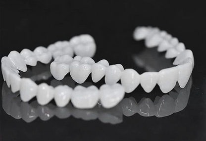 Skanto | 100% Adjustable Whitening Fake Invisible Gap-Free Braces