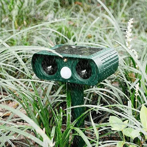 Solar Power Ultrasonic Animal Pest Repeller Infrared Sensor Waterproof Animal Deterrent