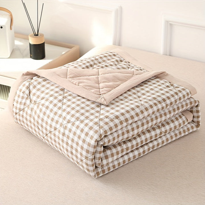 Elegant Preppy Plaid Summer Blanket for Cool Nights | Kalsten