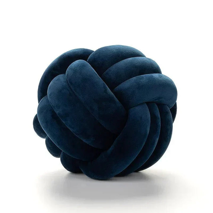 Kalsten | Decorative, soft cushion with knotted ball in suede look