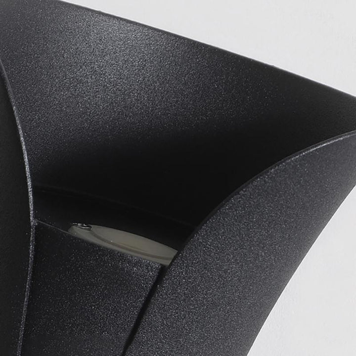 Curved LED Up and Down Lighting Waterproof Modern Outdoor Wall Lights | Kalsten