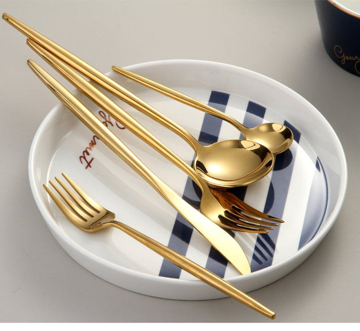 RoyalGlimmer Gold Cutlery Set - Gold Cutlery Set for a Luxurious Table Decoration Kalsten