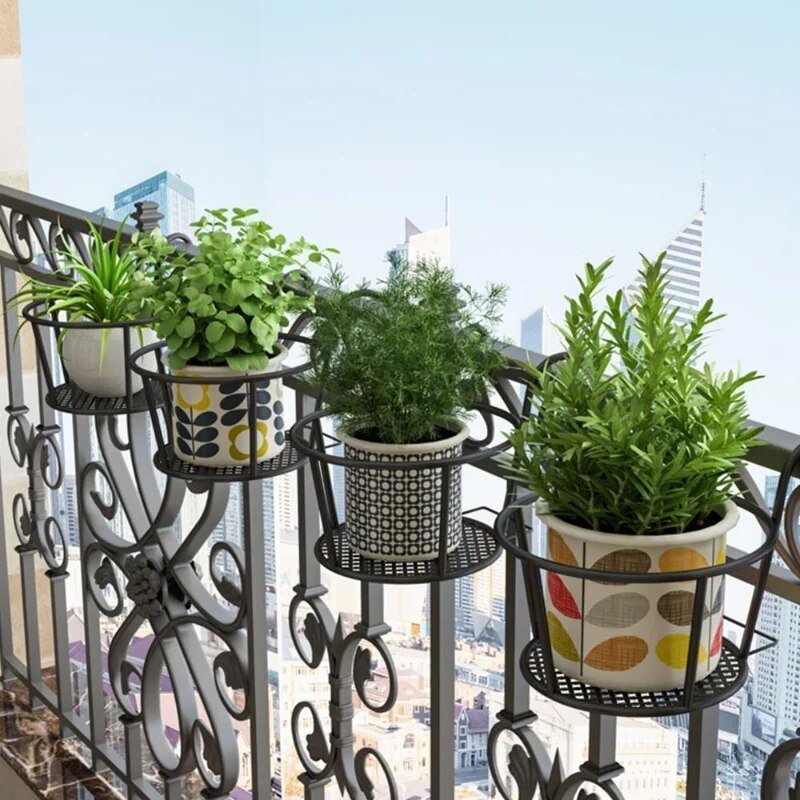 Skanto | Transform Your Balcony - Hanging Planters - Botanical Escape