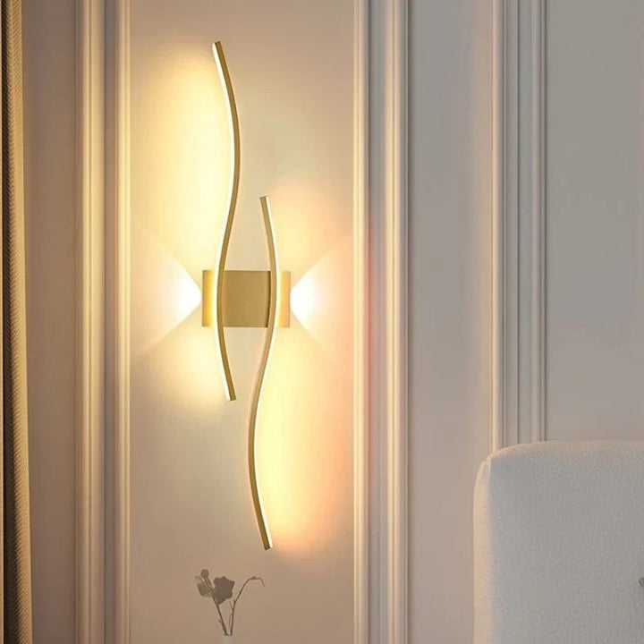 Modern LED Wall Light – Wave-shaped Design, Minimalist Style | Kalsten