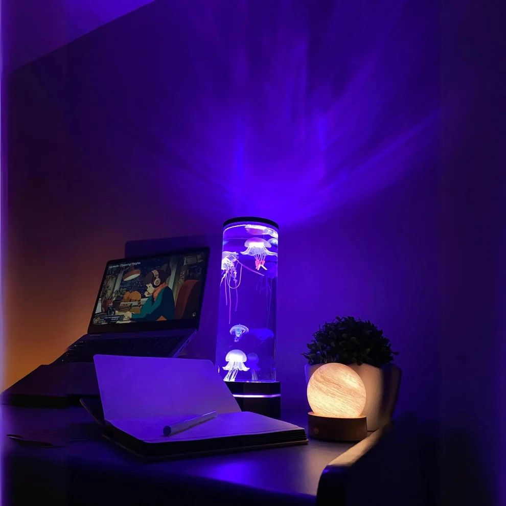 Jellyfish Aquarium Table Lamp | Kalsten