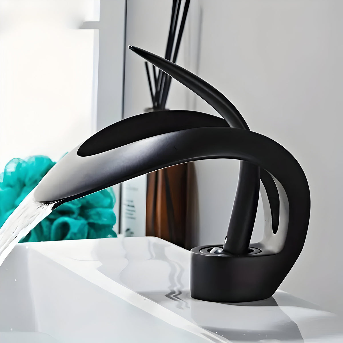 BowLift | AquaGleam – Minimalist Bathroom Basin Tap