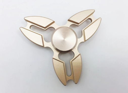 Kalsten | Metallic Finger Fidget Tri Spinner
