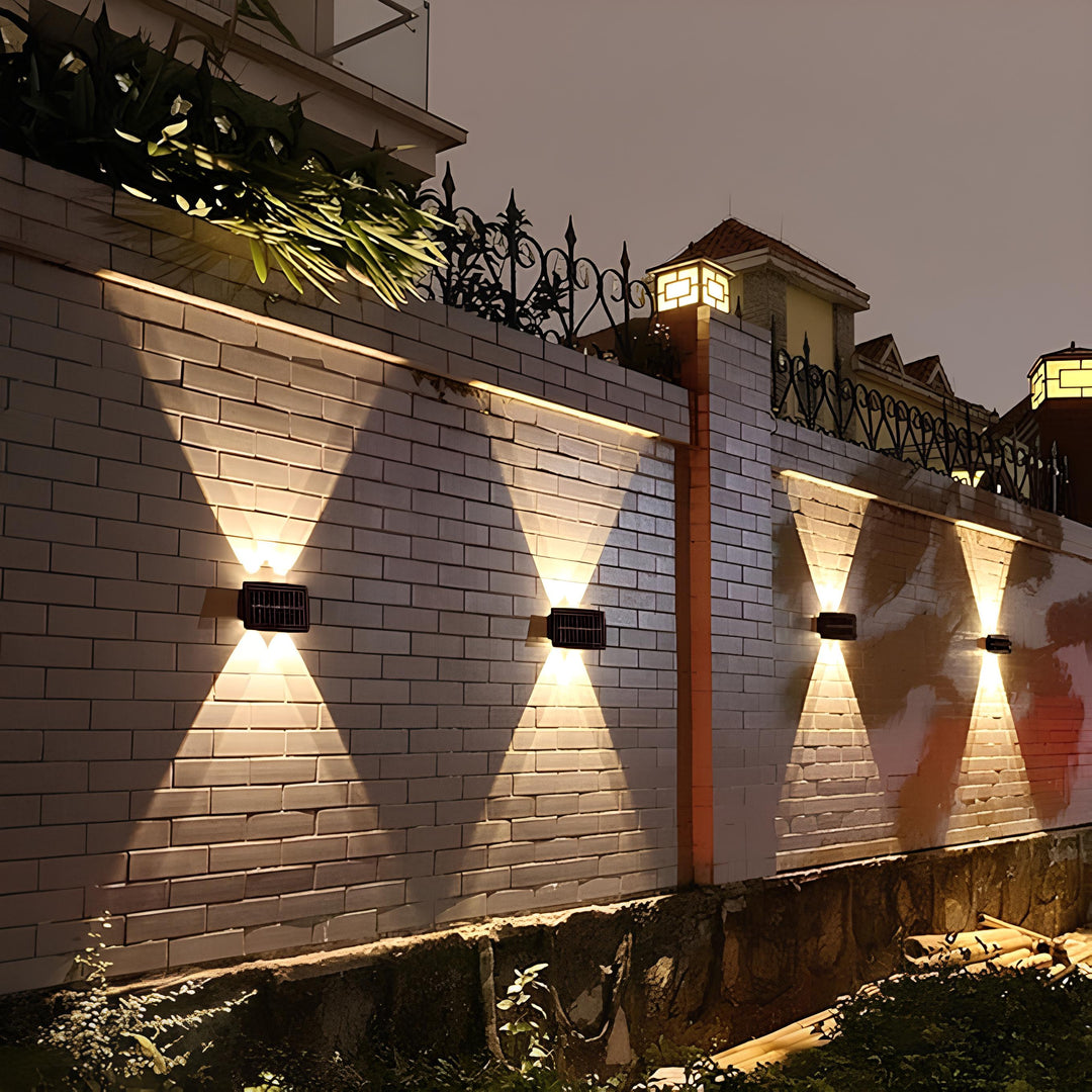 Solar LED Outdoor Wall Light – Warm White Kalsten