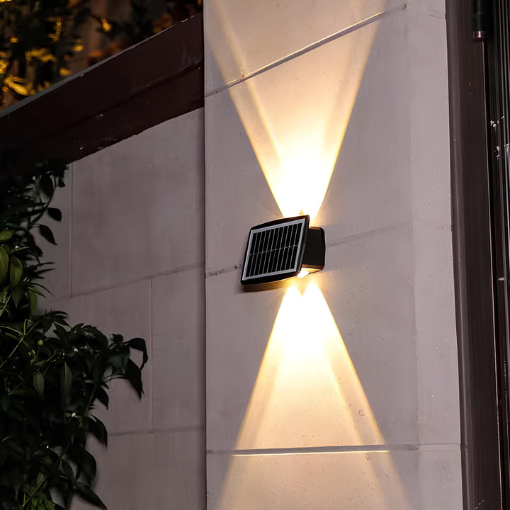 Solar LED Outdoor Wall Light – Warm White Kalsten