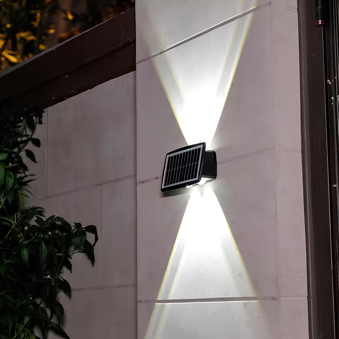Solar LED Outdoor Wall Light – Warm White Kalsten
