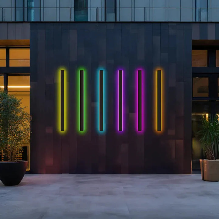 Kalsten | Linear black minimalist LED outdoor wall light