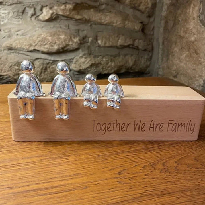 Eternal Family Sculpture – Love & Bond Symbol