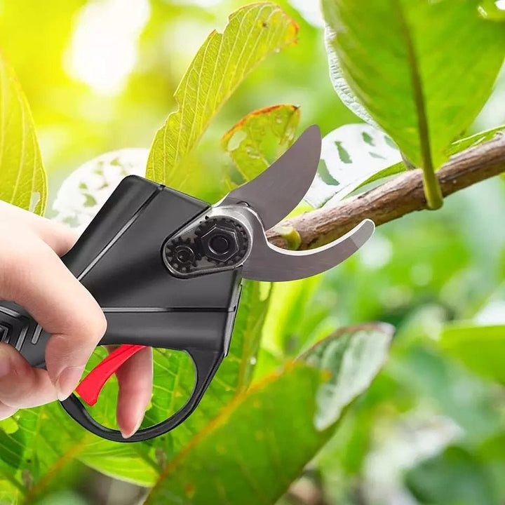 Kalsten | BRANCHMASTER Quick – High-Efficiency Cordless Cutter for Precision Pruning