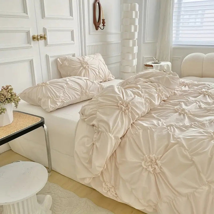 Pleated Microfiber Bedding Set Kalsten