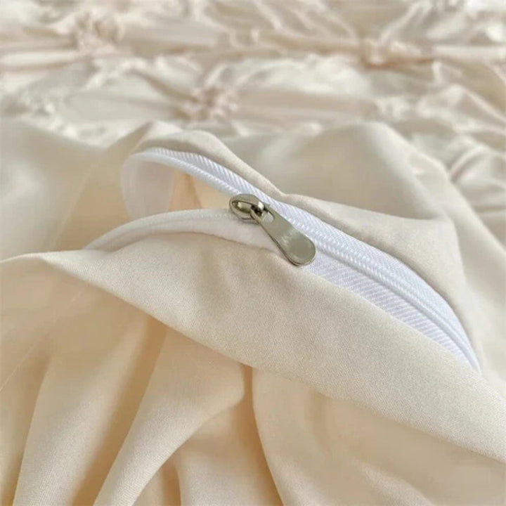 Pleated Microfiber Bedding Set Kalsten