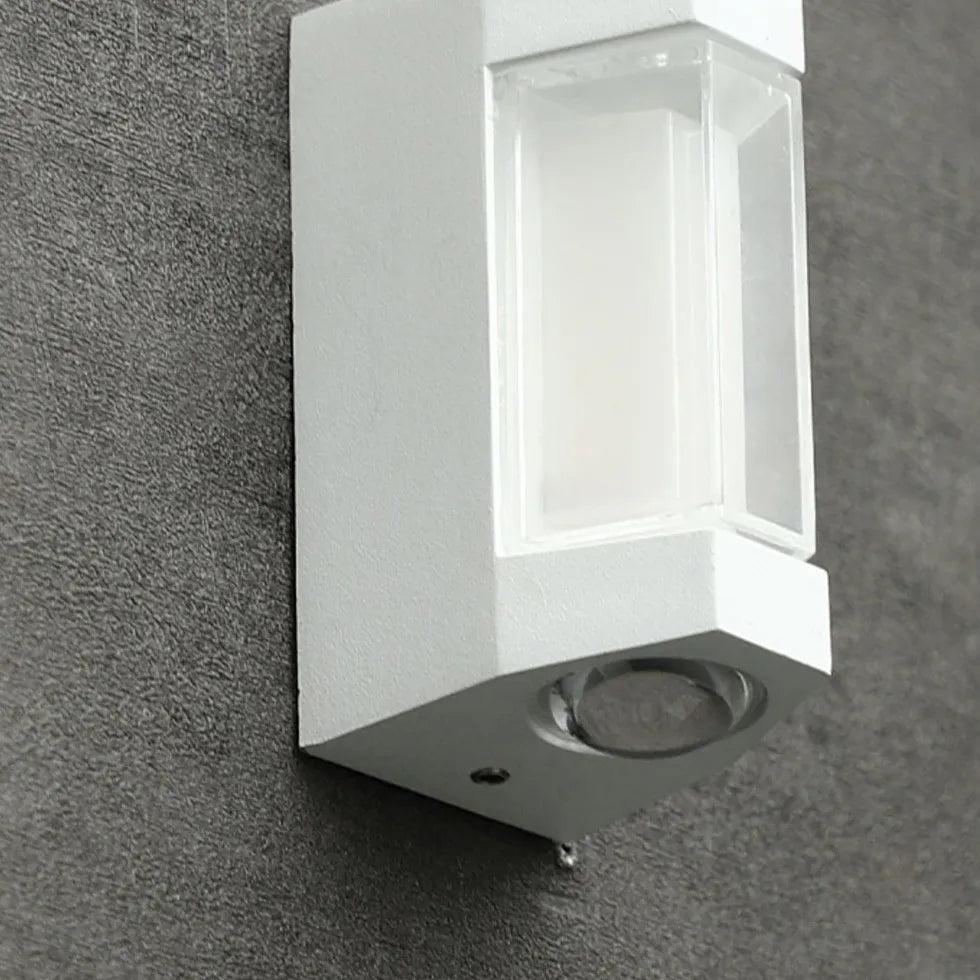 Waterproof Metal Outdoor LED Wall Light Kalsten