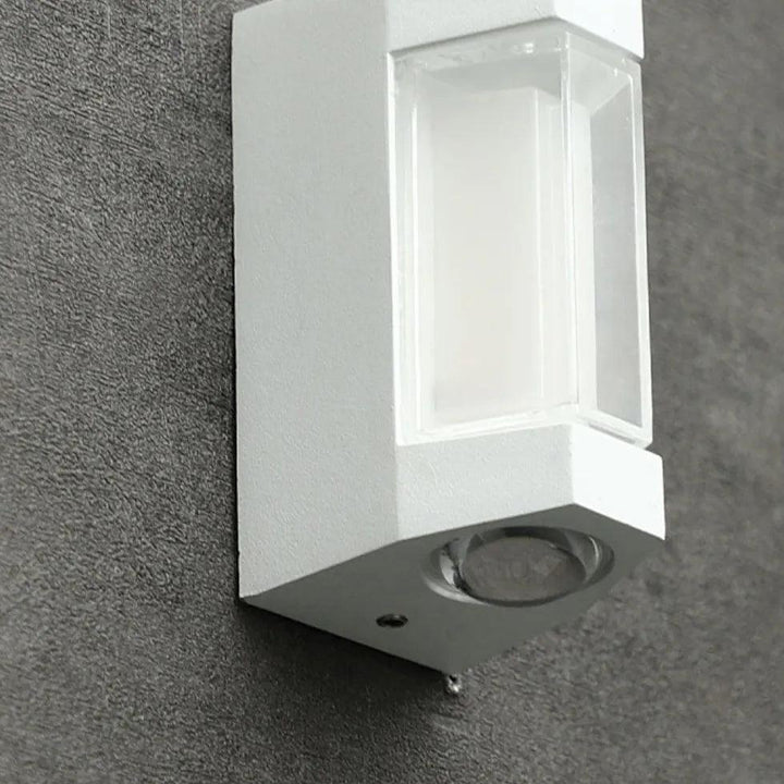 Waterproof Metal Outdoor LED Wall Light Kalsten