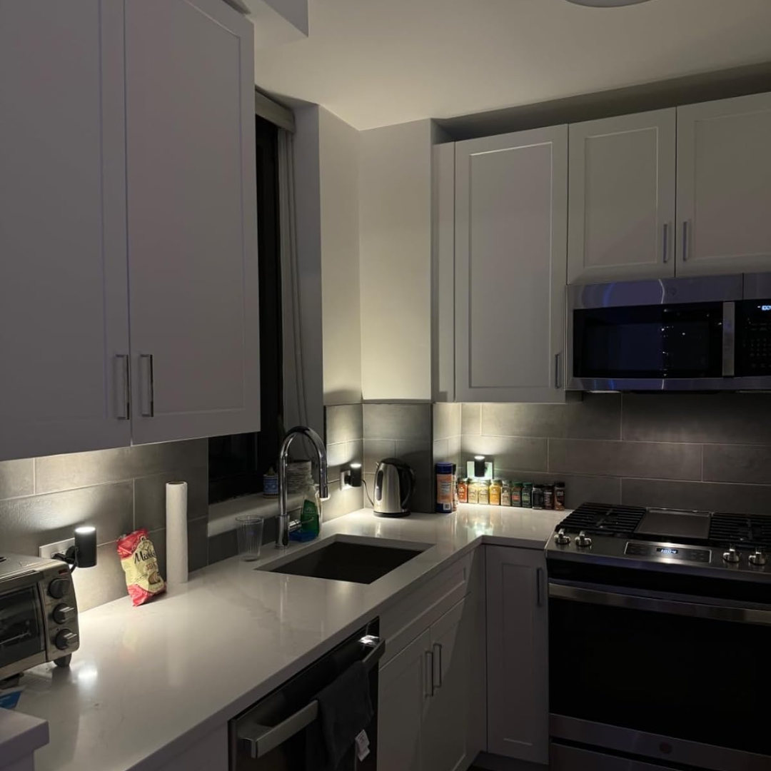 Plug-In Motion Sensor Wall Lamp Kalsten