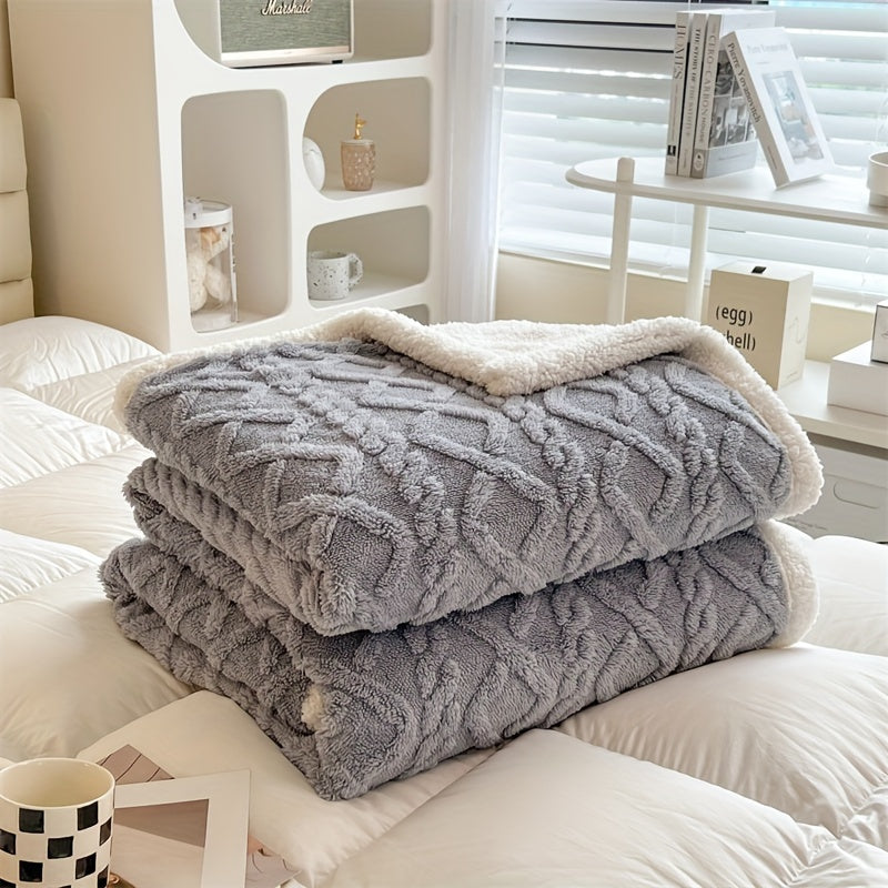 Vintage Luxe Reversible Fleece Blanket - Essential for Winter Kalsten