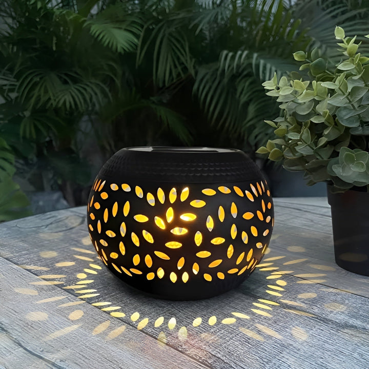 Elegant Solar Garden Light with Dots - Atmospheric Outdoor Lighting Kalsten