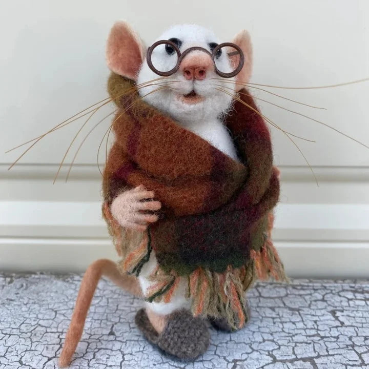 Kalsten | Handmade felt mouse | Christmas decoration & gift idea | Needle felted from wool & fabric | Sustainable