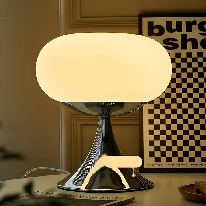 SereneCrystal Lamp - Elegant Retro Table Lamp | Kalsten