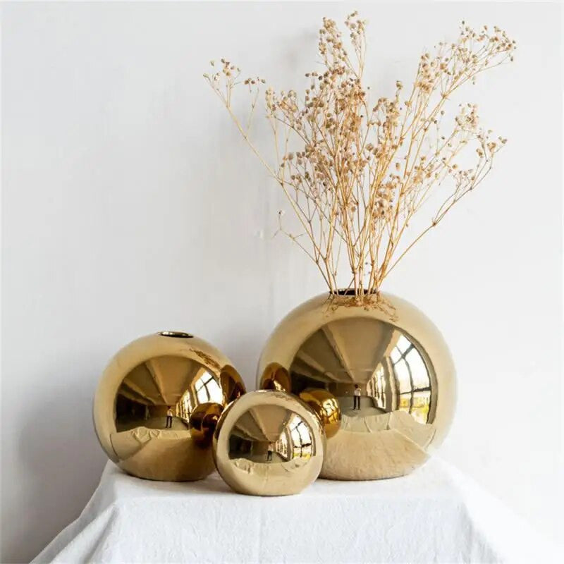 Kalsten | Golden Ball Vase