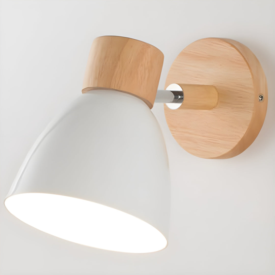 Wood Nordic Wall Lamp with Switch for the Bedroom | Kalsten