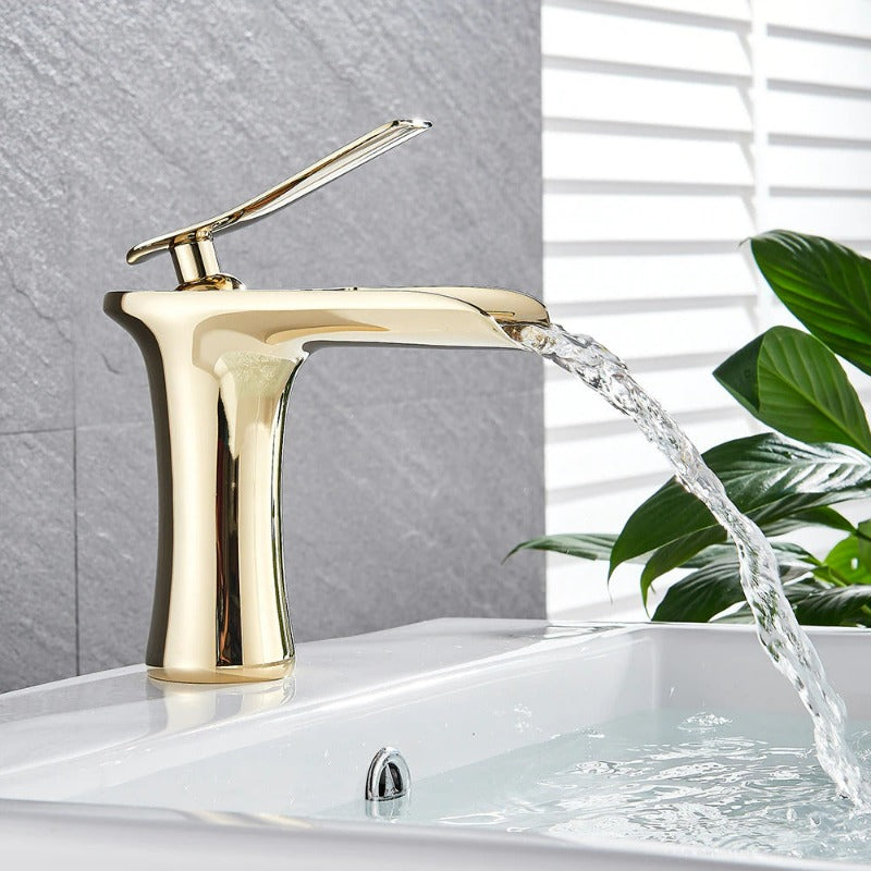 Modern Bathroom Faucet – Elegant Design