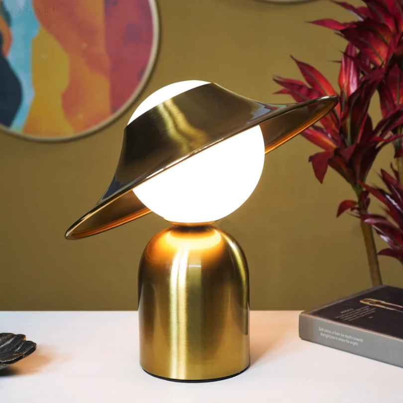 GoldAura Metal Table Lamp - Luxurious Design | Kalsten